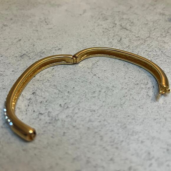Swarovski Crystal Gold Tone Clamper Bangle signed glam sparkle cuff stacker - Picture 4 of 5